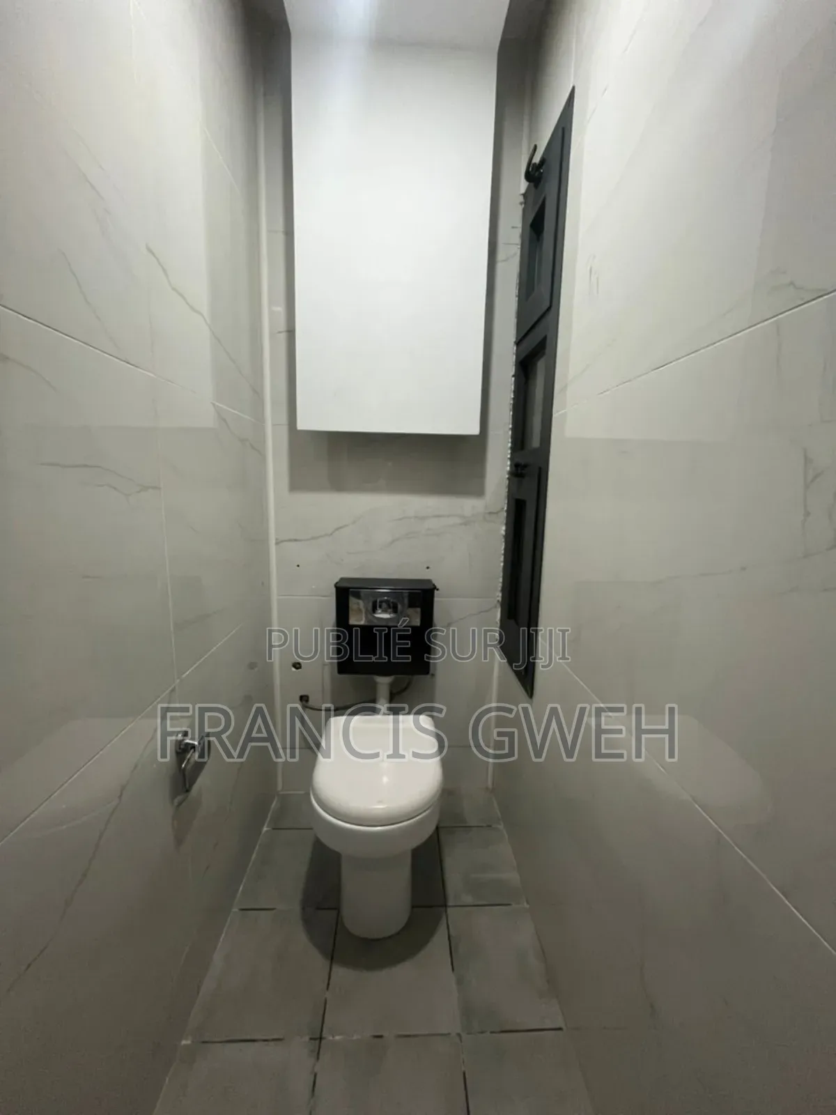 4chbre Duplex dans Francis Gweh, Cocody à Louer