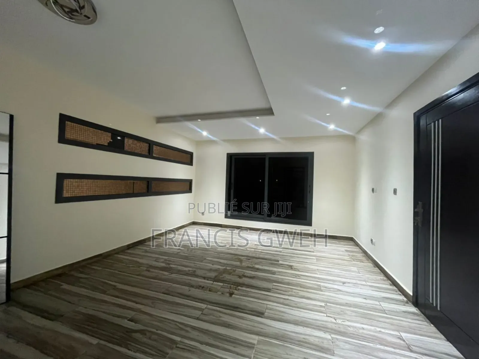 4chbre Duplex dans Francis Gweh, Cocody à Louer