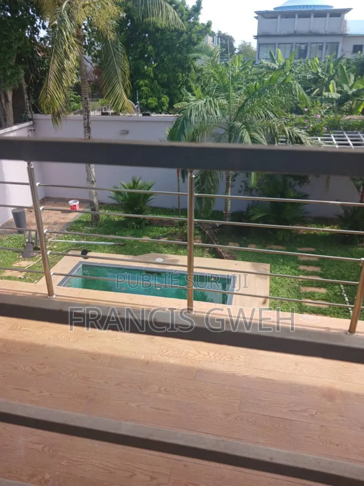 5chbre Duplex dans Francis Gweh, Cocody à Louer