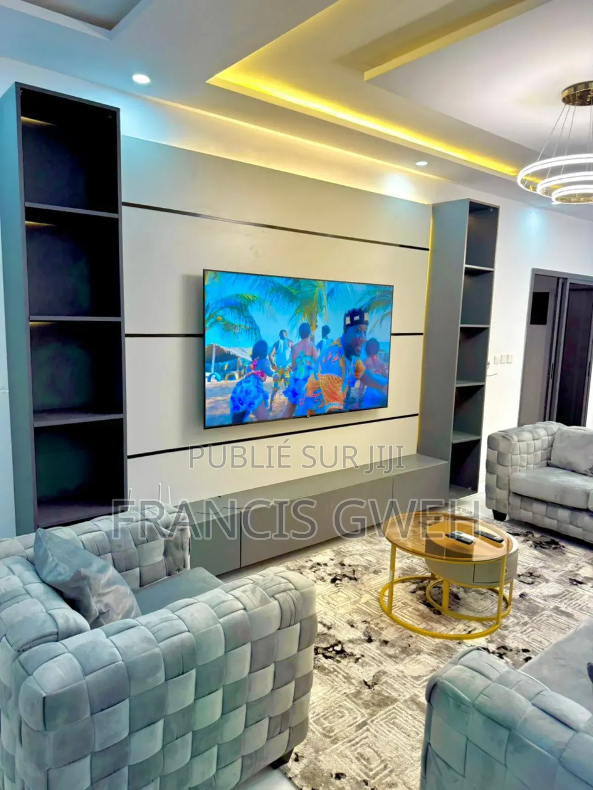 Furnished 2chbre Appartement dans Francis Gweh, Cocody à Louer