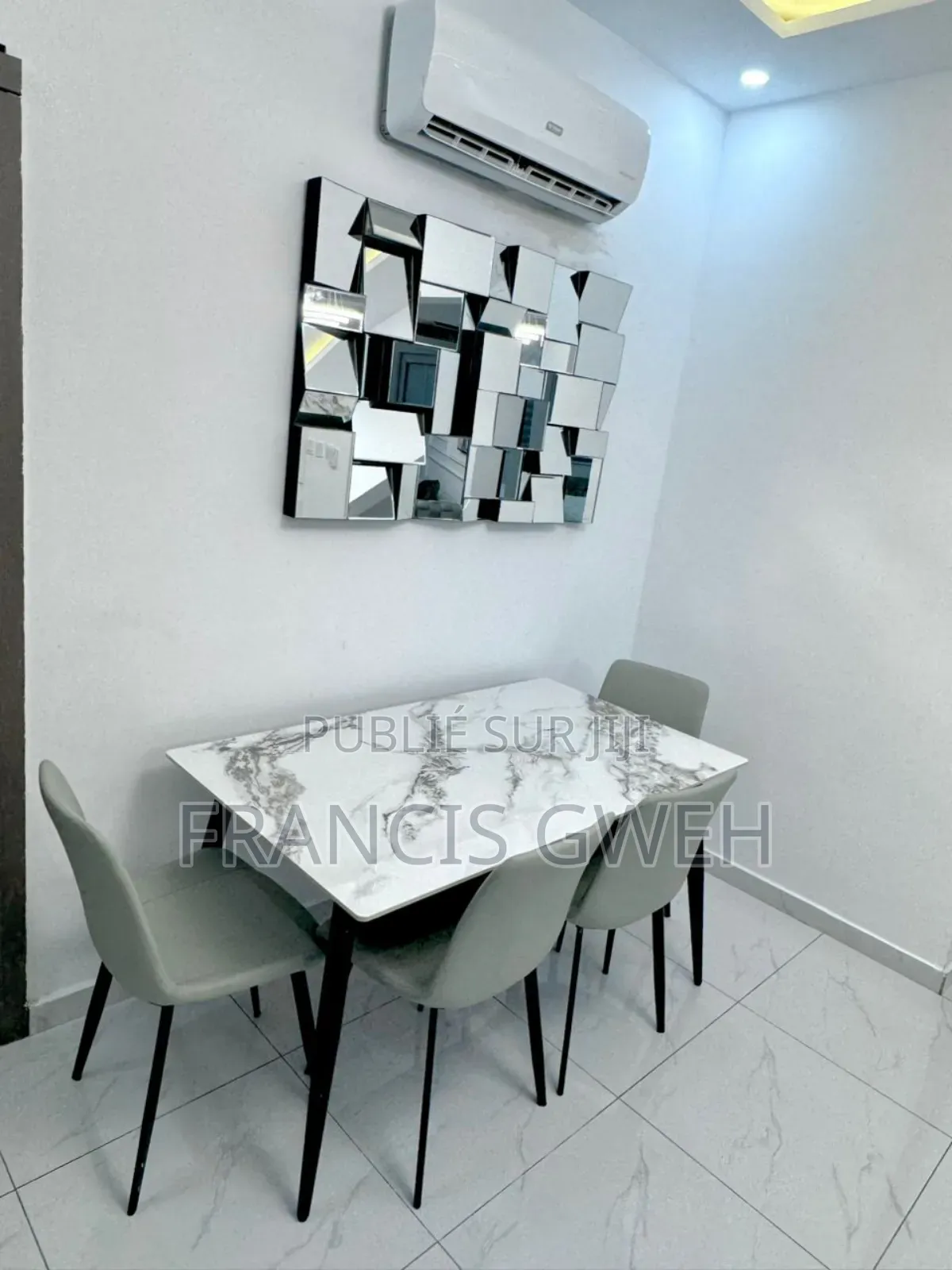 Furnished 2chbre Appartement dans Francis Gweh, Cocody à Louer