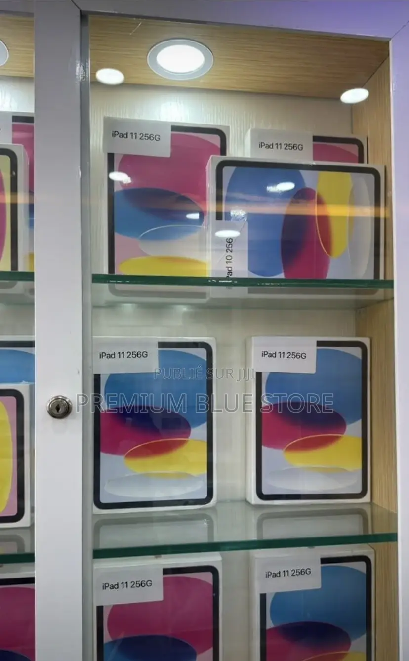 Neuf Apple iPad (2025) 256 GO