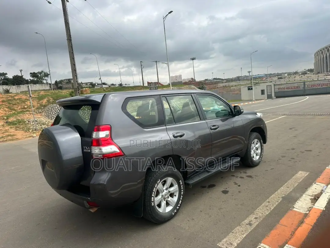Toyota Land Cruiser Prado 2.7 VVT-i 2016 Black