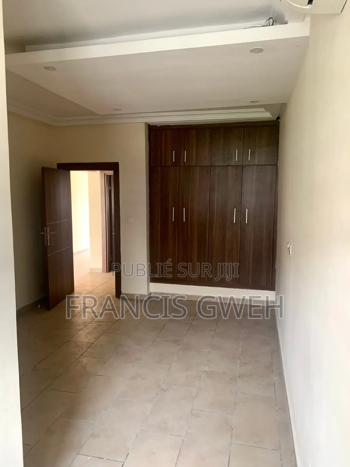 2chbre Appartement dans Francis Gweh, Cocody à Louer