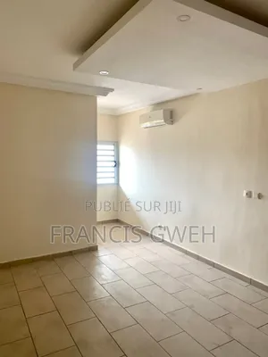 2chbre Appartement dans Francis Gweh, Cocody à Louer