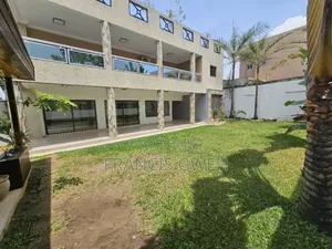 Photo - 8chbre Duplex dans Francis Gweh, Cocody à Louer