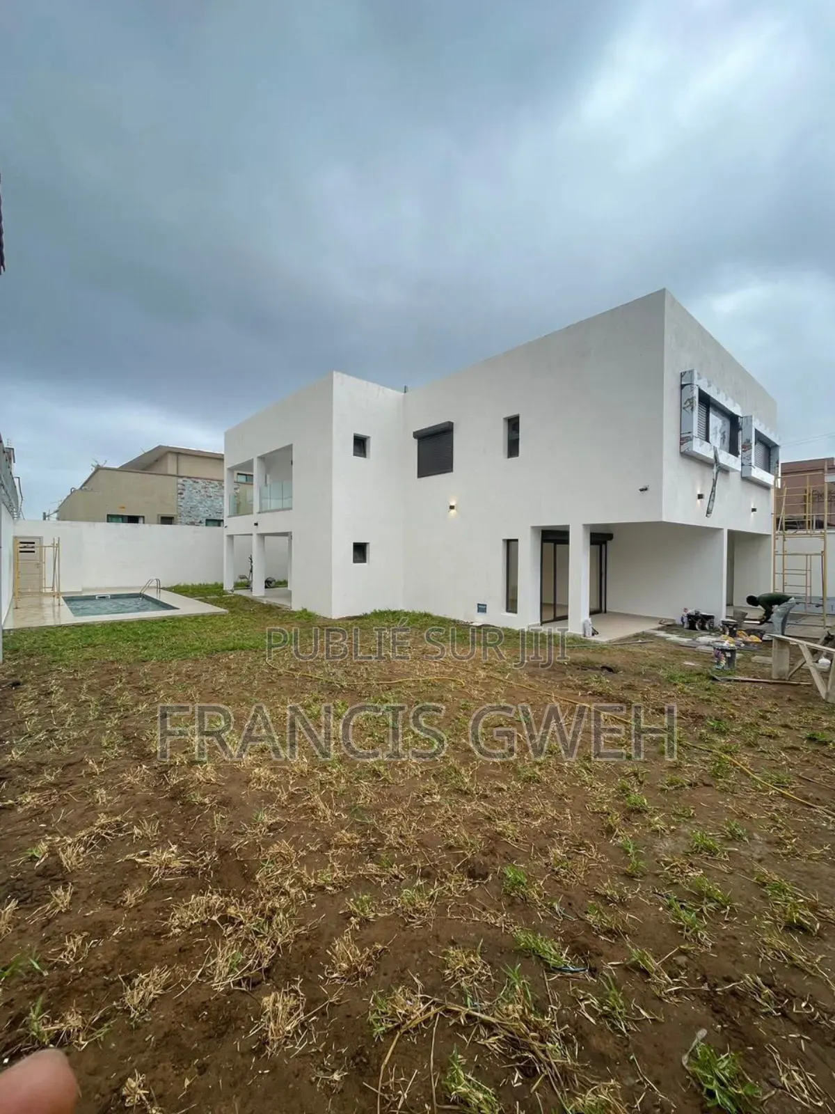 4chbre Duplex dans Francis Gweh, Cocody à Louer