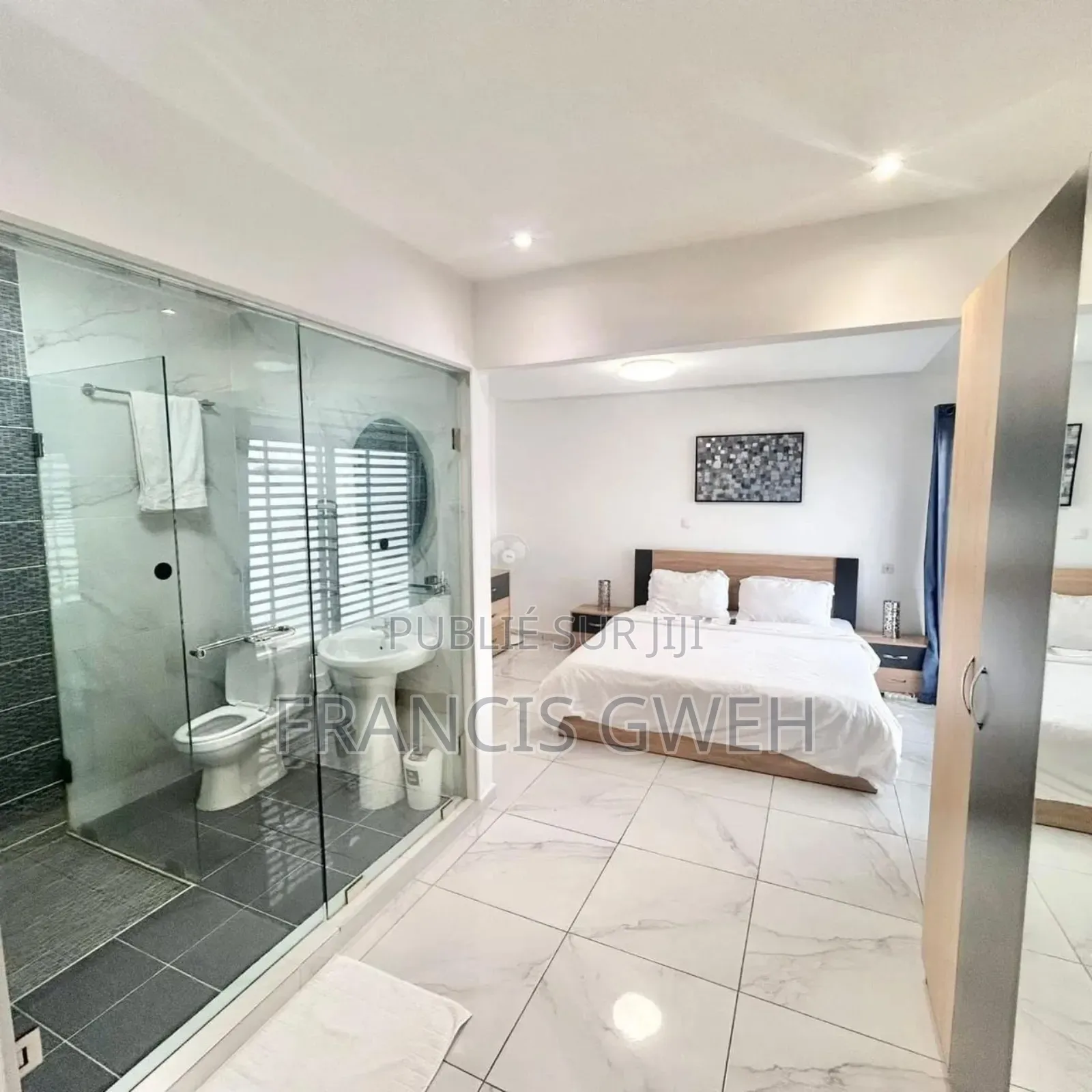 Furnished 3chbre Villa dans Francis Gweh, Cocody à Louer