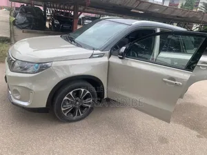 Suzuki Vitara 2020 Beige