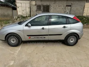 Photo - Ford Focus 2005 Gris