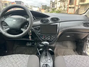 Ford Focus 2005 Gris