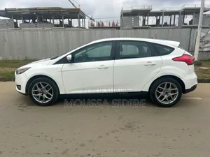 Ford Focus 2015 Blanc