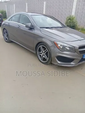 Photo - Mercedes-Benz CLA-Class 2016 Argenté