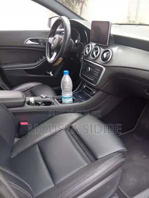 Mercedes-Benz CLA-Class 2016 Argenté