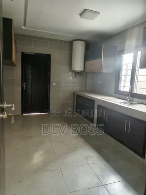 7chbre Duplex dans Villa Duplex, Bingerville à Louer