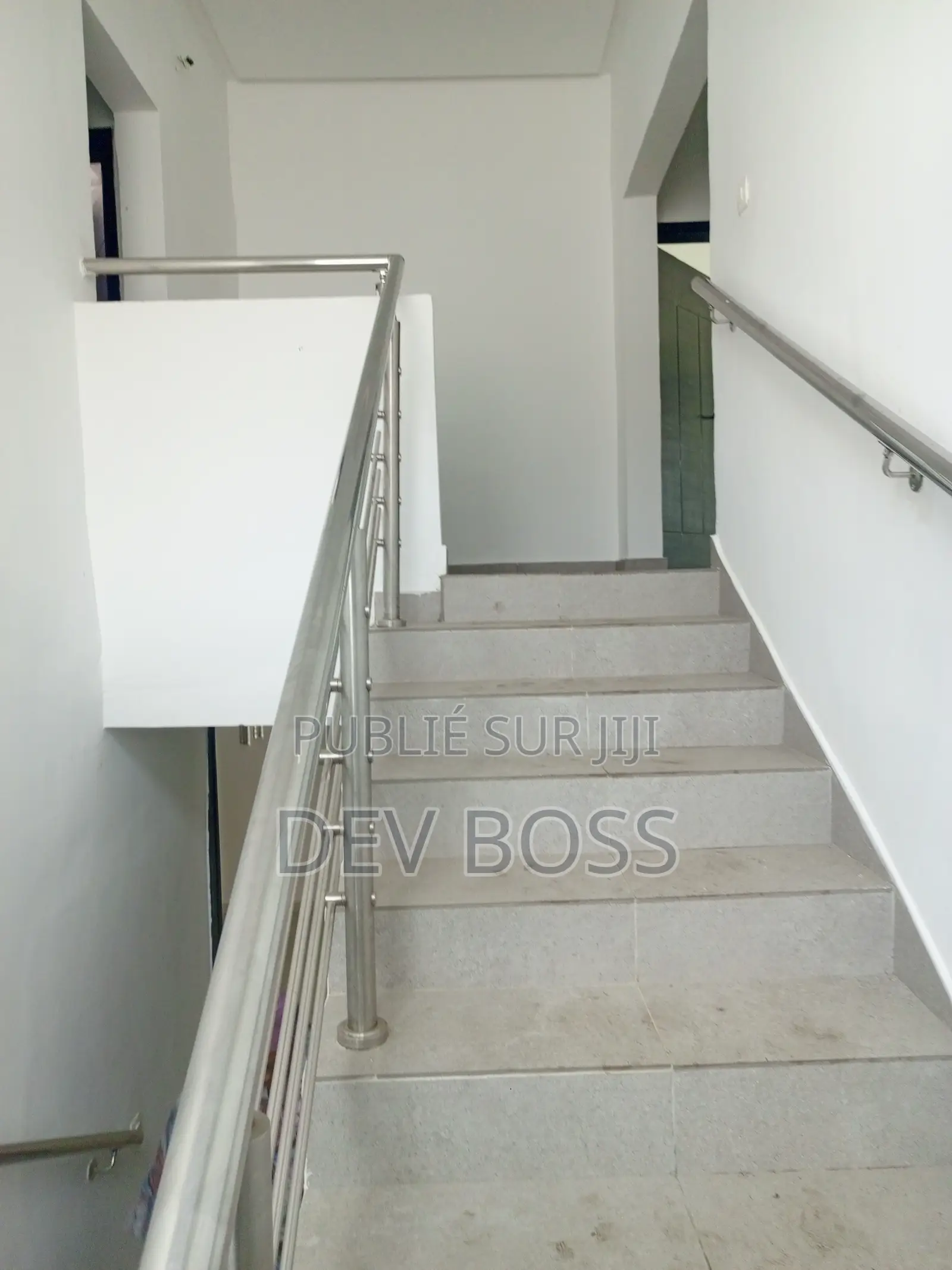 7chbre Duplex dans Villa Duplex, Bingerville à Louer