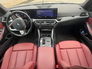 New BMW 330i 2025 Gris