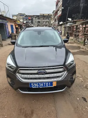 Photo - Ford Escape 2018 Gris