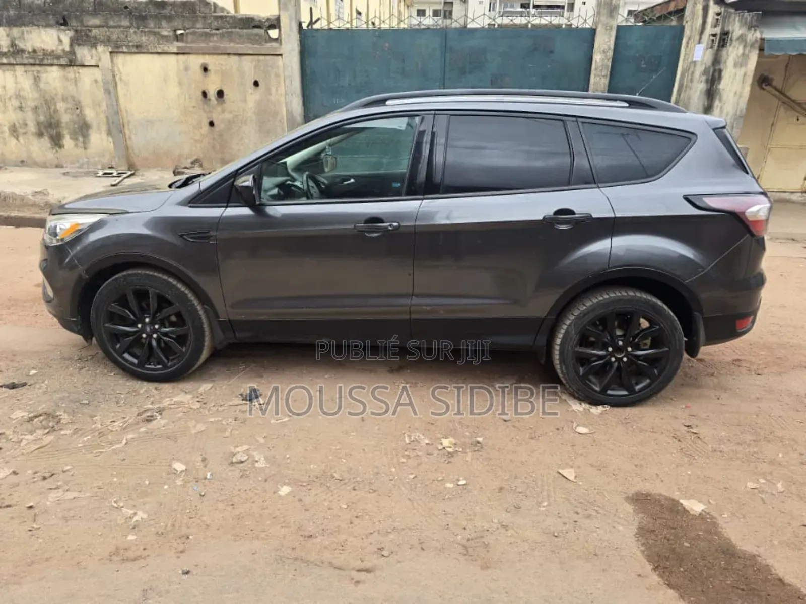 Ford Escape 2018 Gris