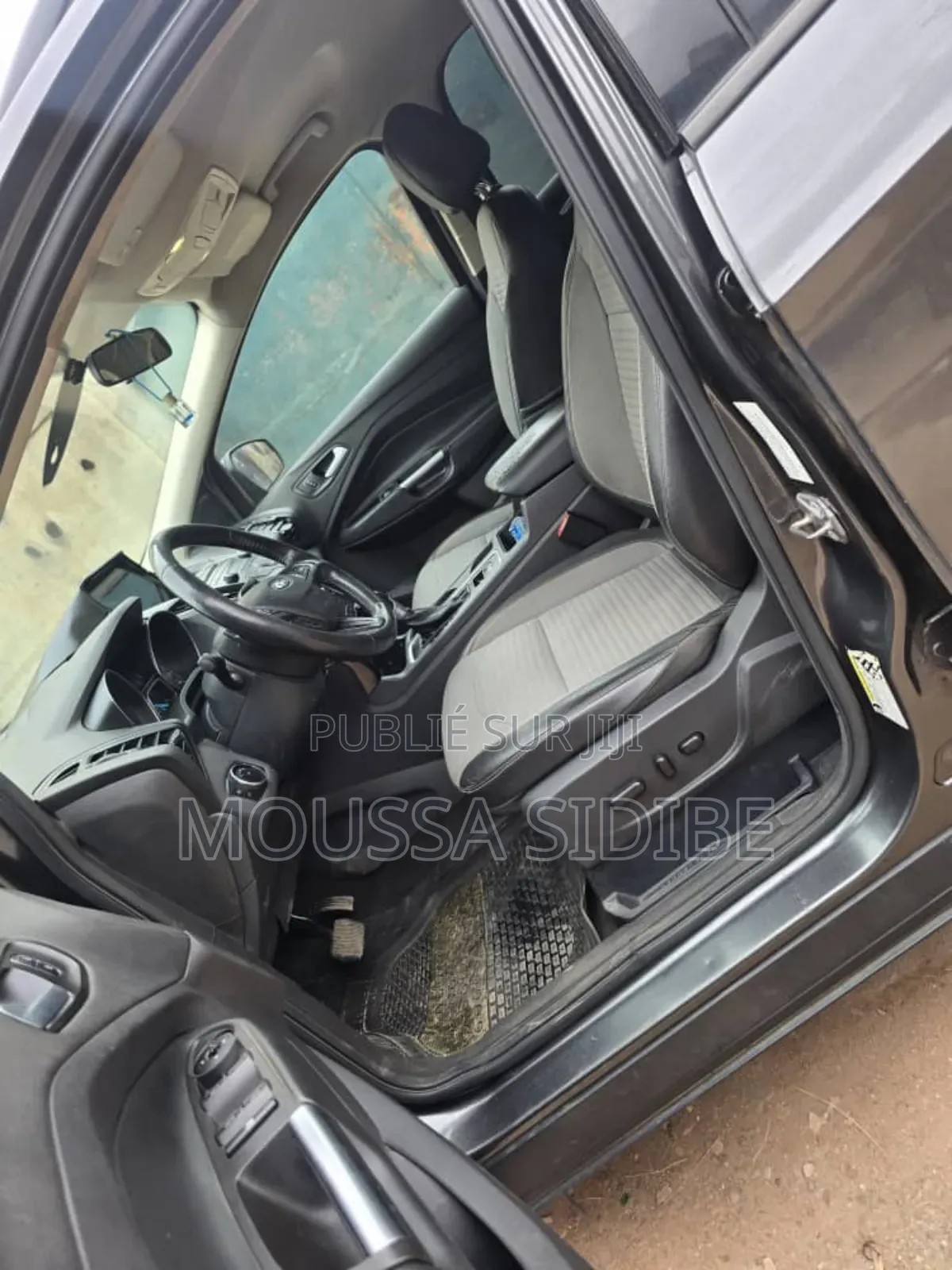 Ford Escape 2018 Gris