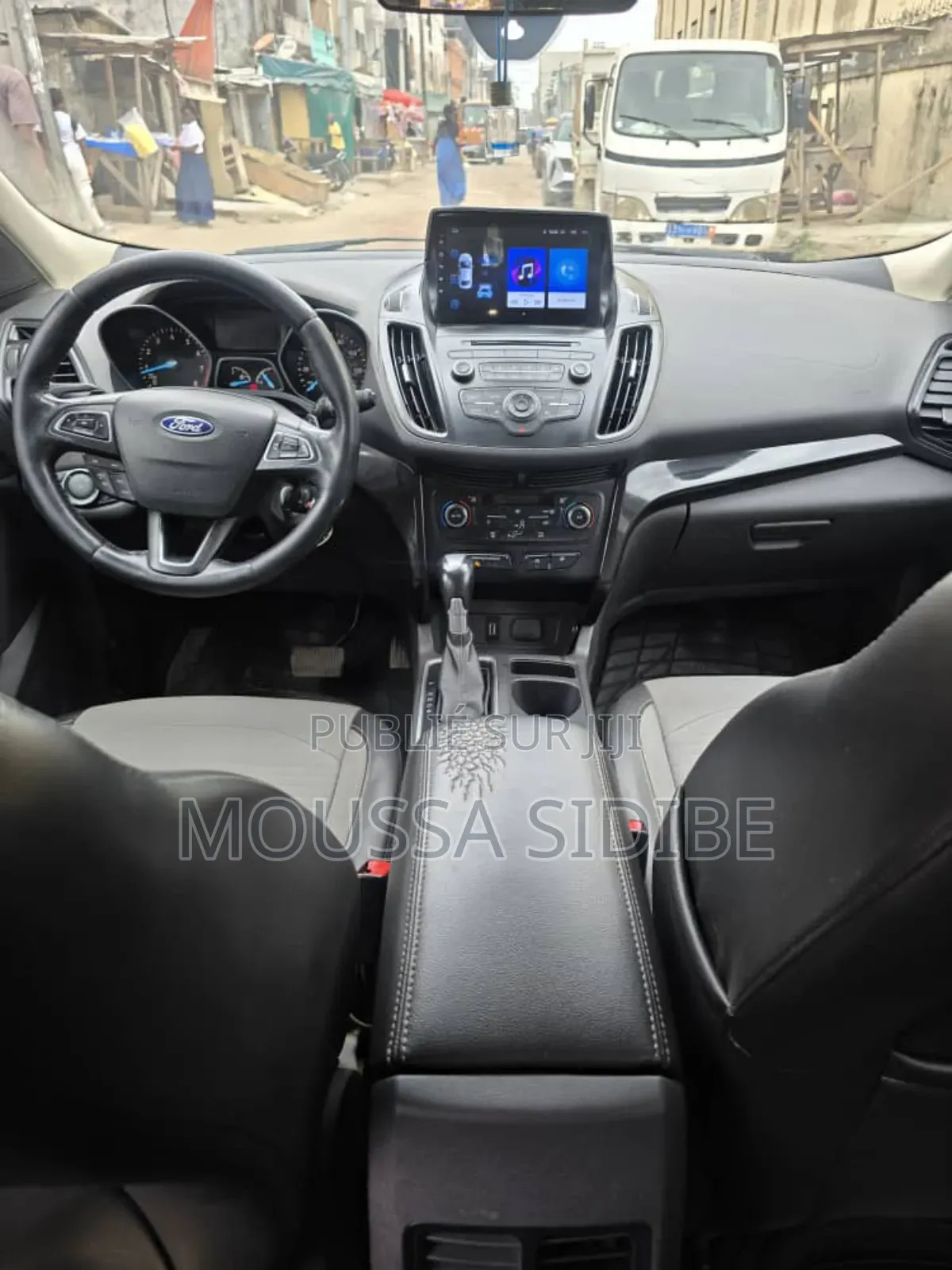 Ford Escape 2018 Gris