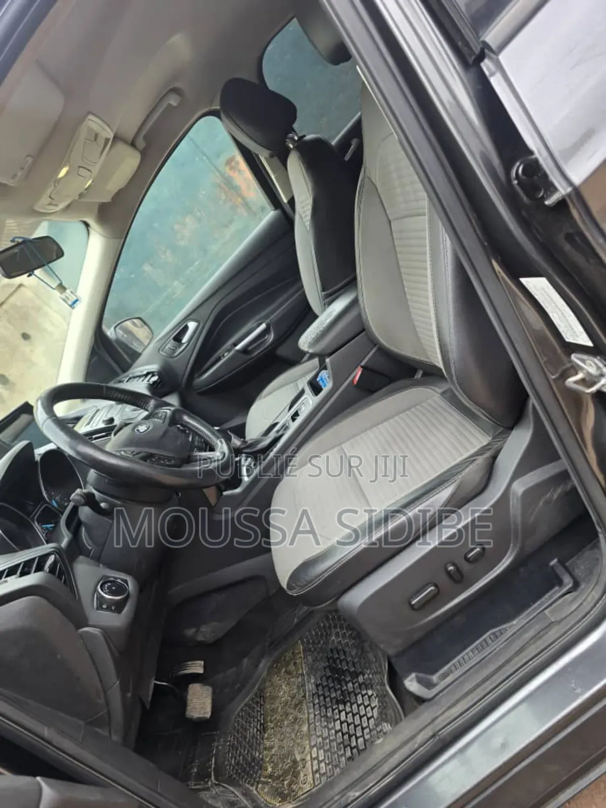 Ford Escape 2018 Gris