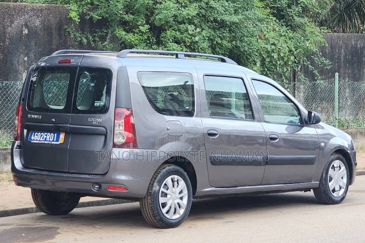 Renault Logan 2014 Gris