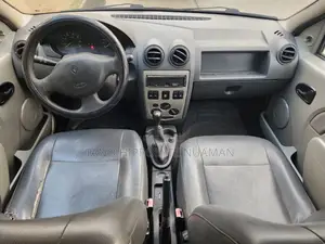 Renault Logan 2014 Gris