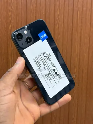 Photo - Apple iPhone 13 128 GB Blue
