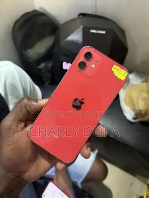 Apple iPhone 12 64 GB Rouge