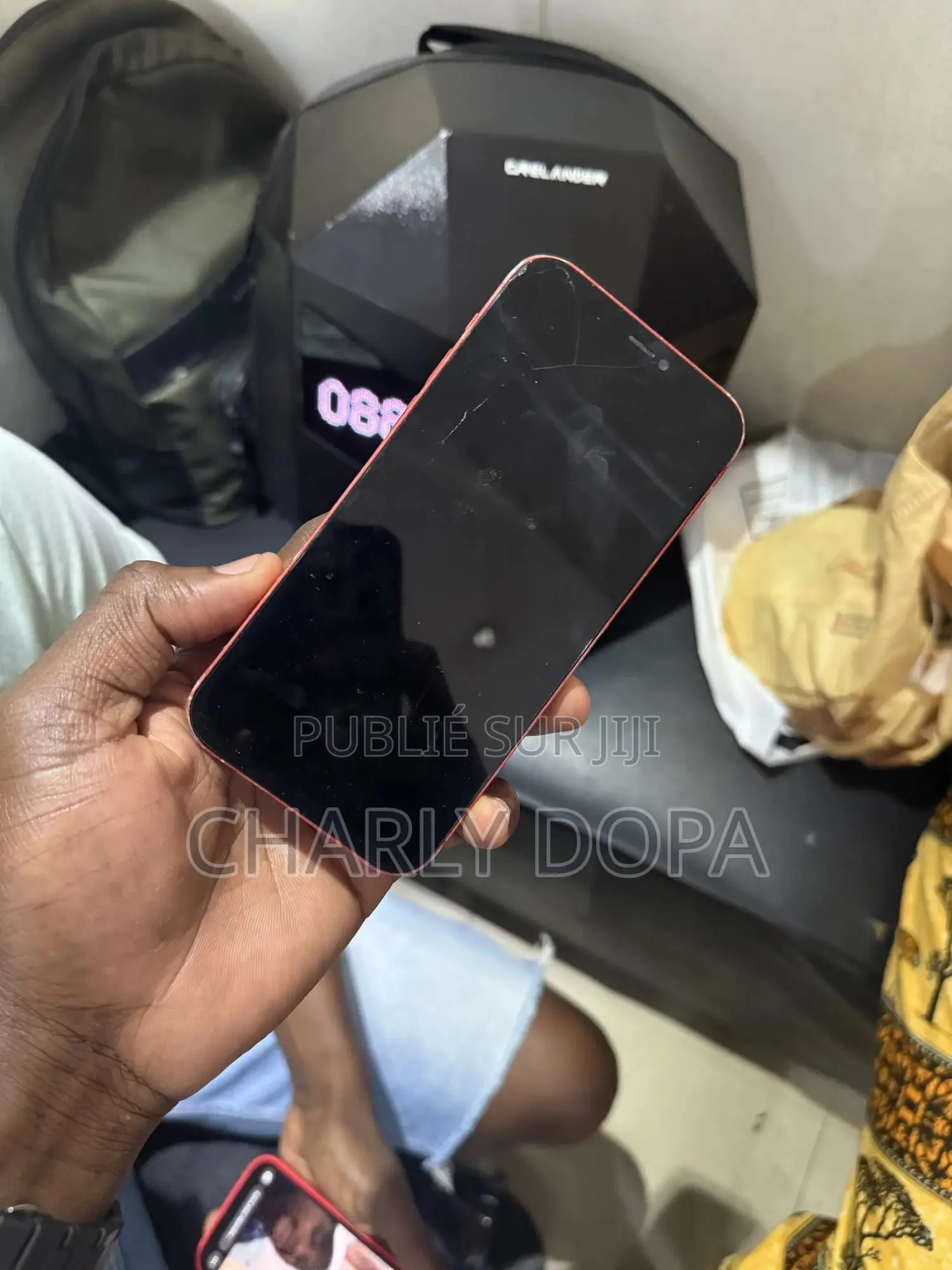 Apple iPhone 12 64 GB Rouge