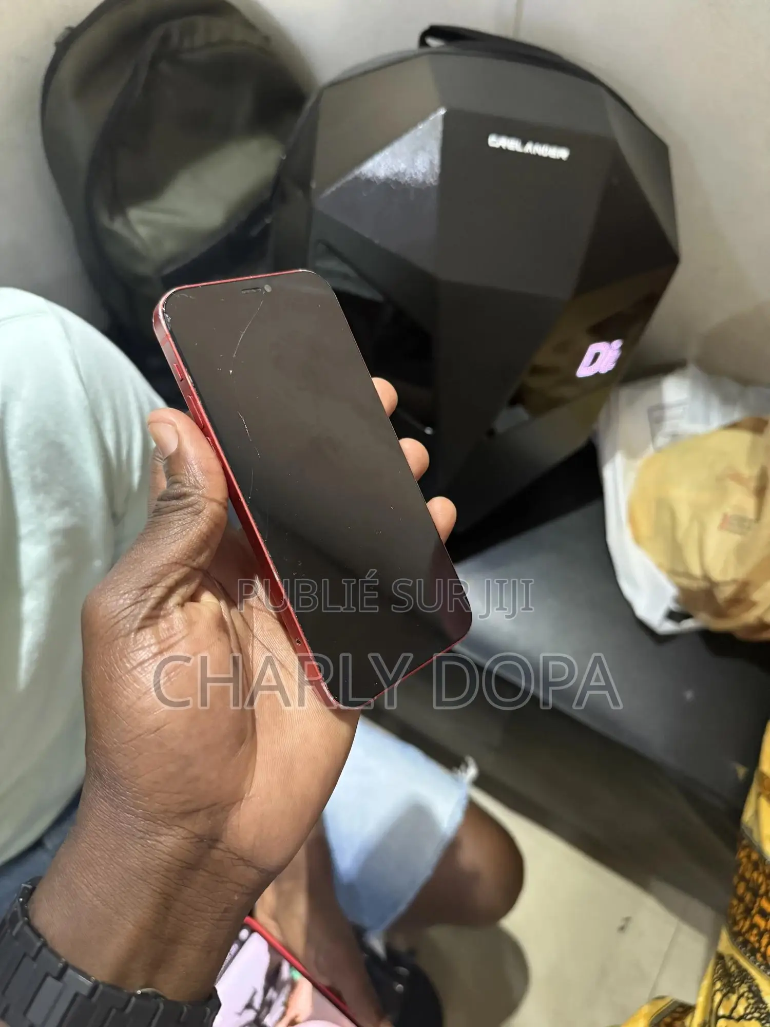 Apple iPhone 12 64 GB Rouge