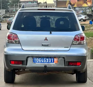 Mitsubishi Outlander 2005 Gris