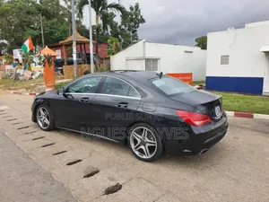 Mercedes-Benz GLA 250 SV Premium 2014 Black