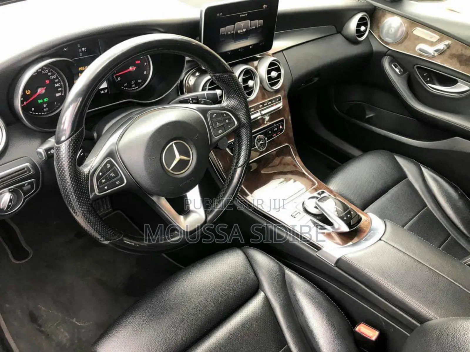 Mercedes-Benz C300 Base 4Matic Sedan AWD (2.0L 4cyl 7A) 2017 Gris