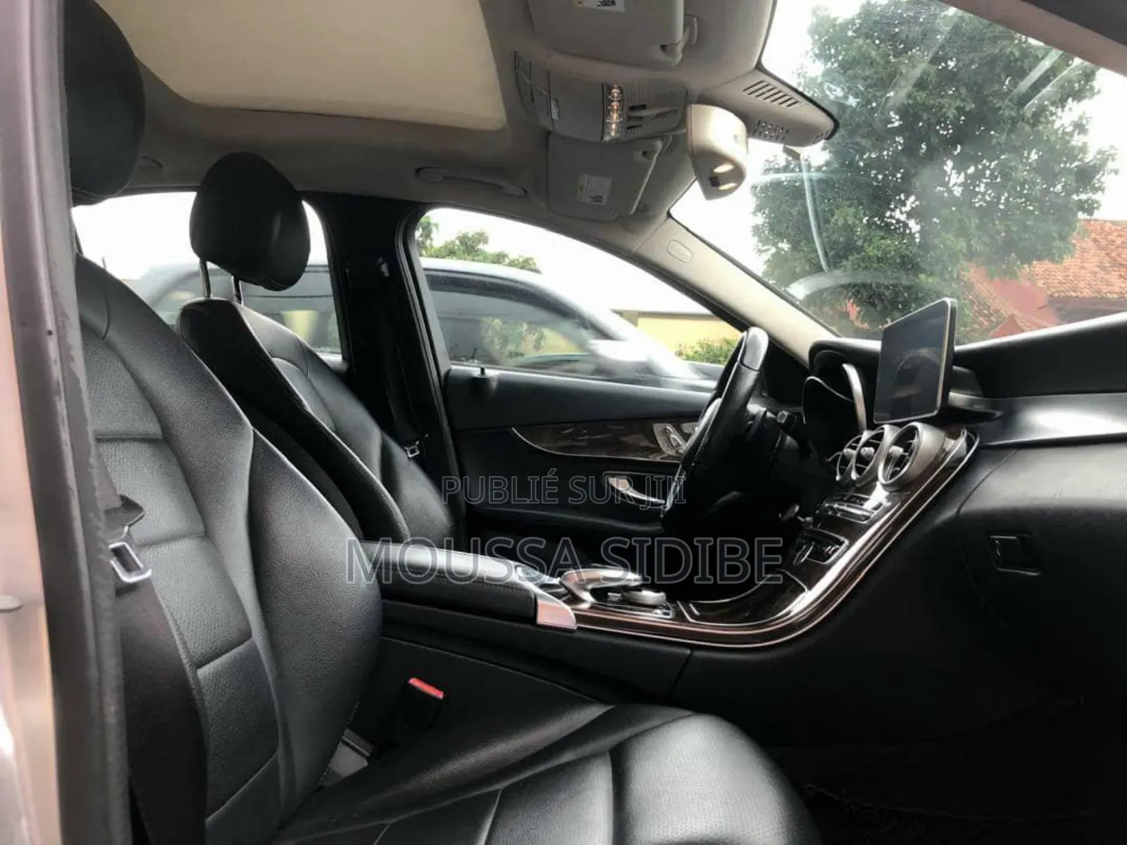 Mercedes-Benz C300 Base 4Matic Sedan AWD (2.0L 4cyl 7A) 2017 Gris