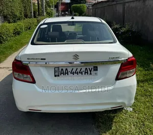 Suzuki Dzire 2023 Blanc