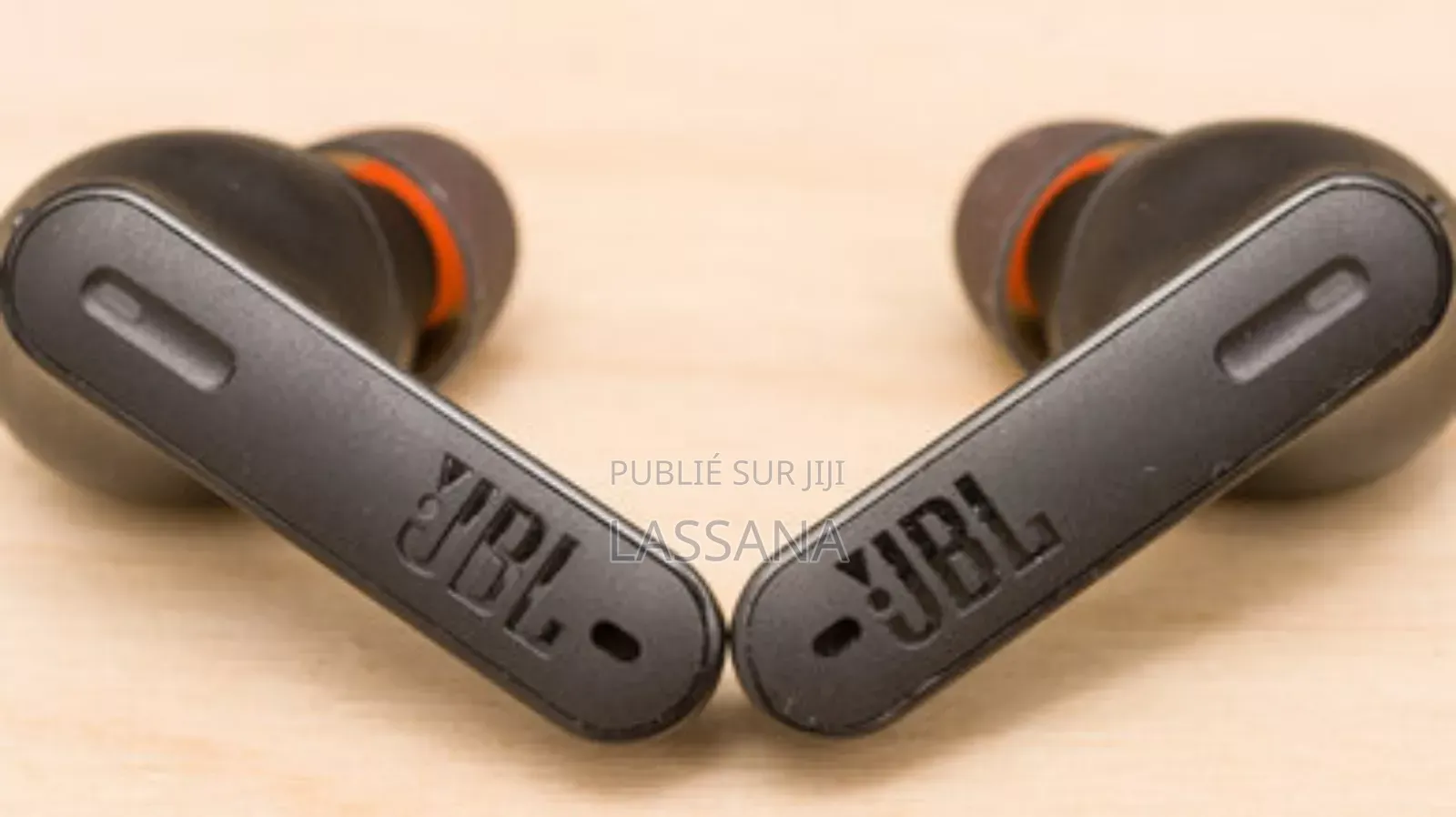 JBL Tune 230nc
