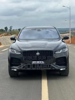 New Jaguar F-Pace 2024 Gris