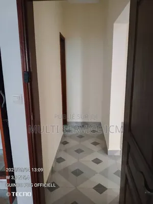 3chbre Appartement dans Cocody à Vendre