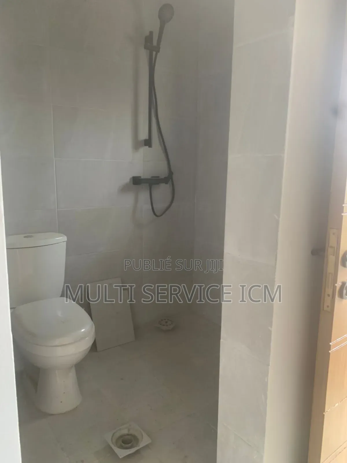 3chbre Appartement dans Cocody à Vendre