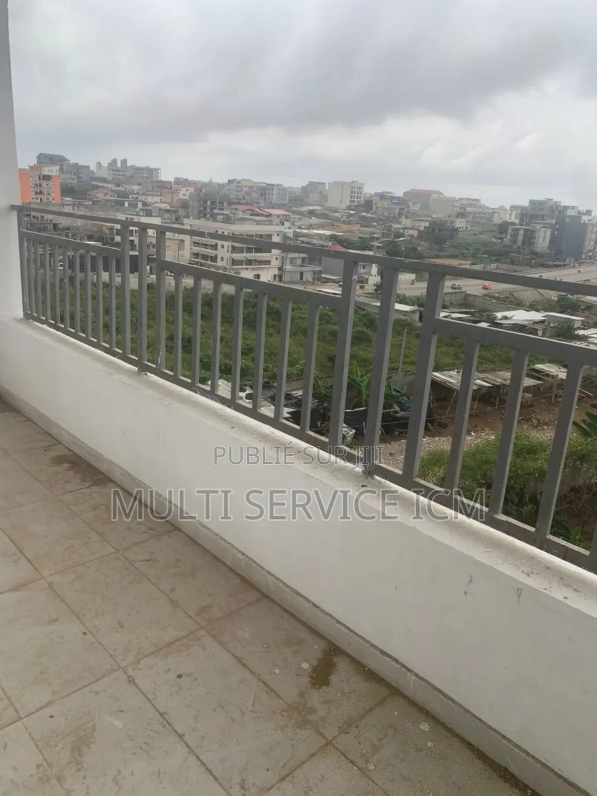 3chbre Appartement dans Cocody à Vendre