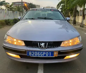 Photo - Peugeot 406 Coupe 2002 Gris