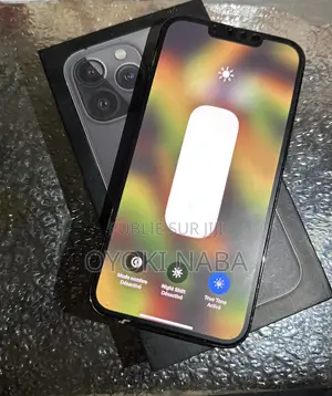 Photo - Apple iPhone 13 Pro 128 GB Gris