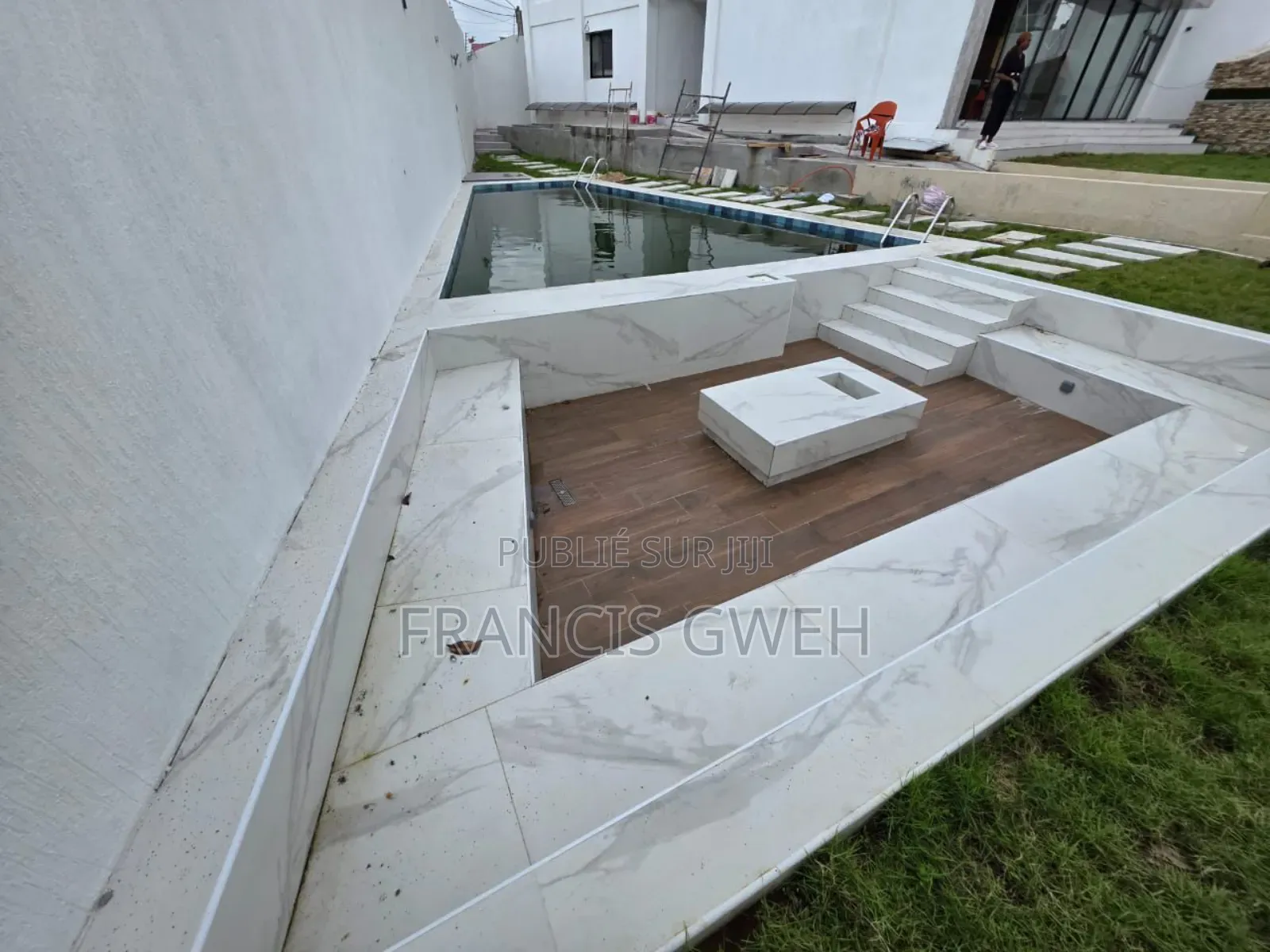 6chbre Duplex dans Francis Gweh, Cocody à Louer