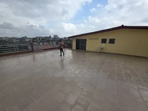 6chbre Duplex dans Francis Gweh, Cocody à Louer