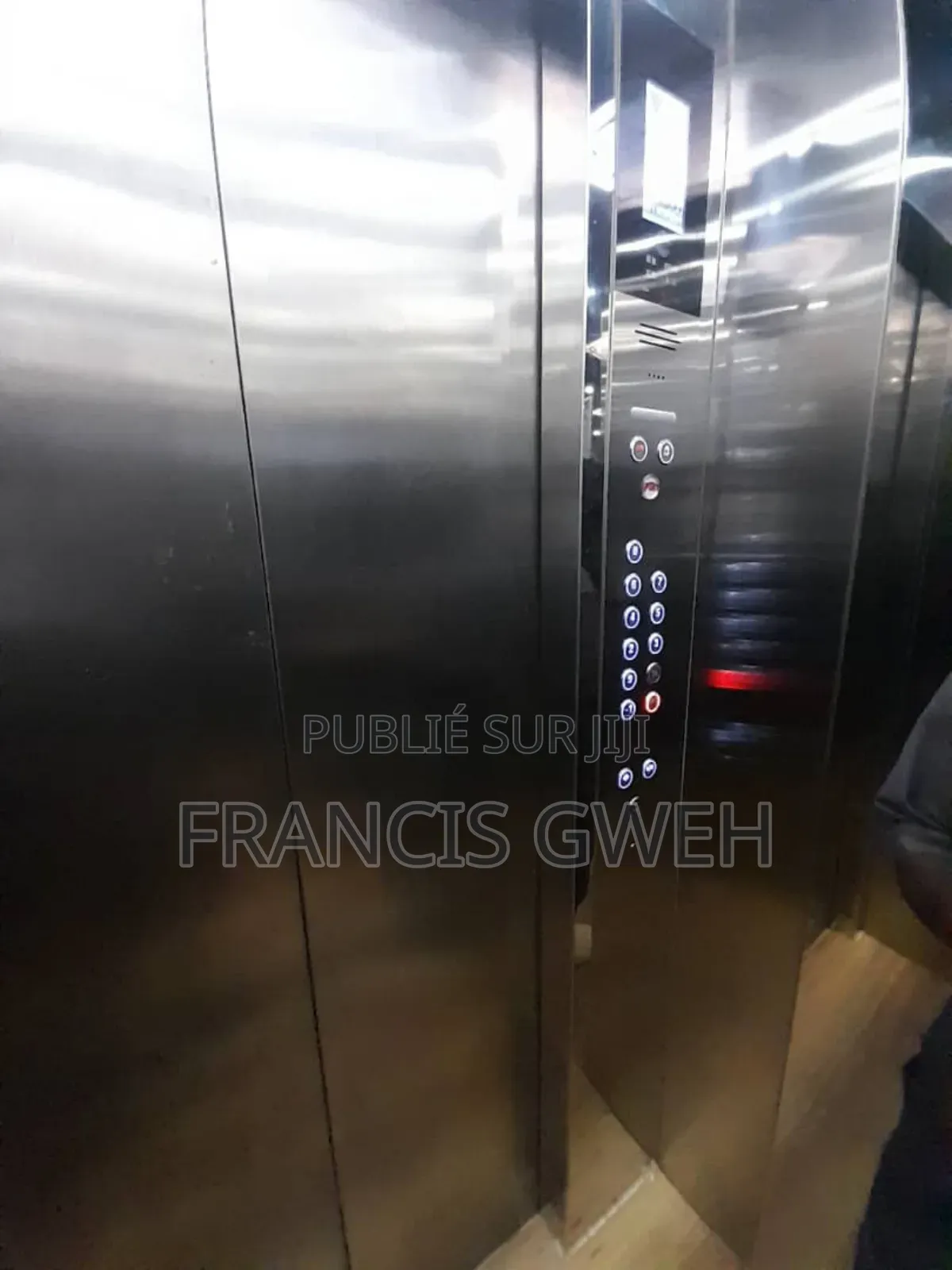 2chbre Appartement dans Francis Gweh, Cocody à Louer