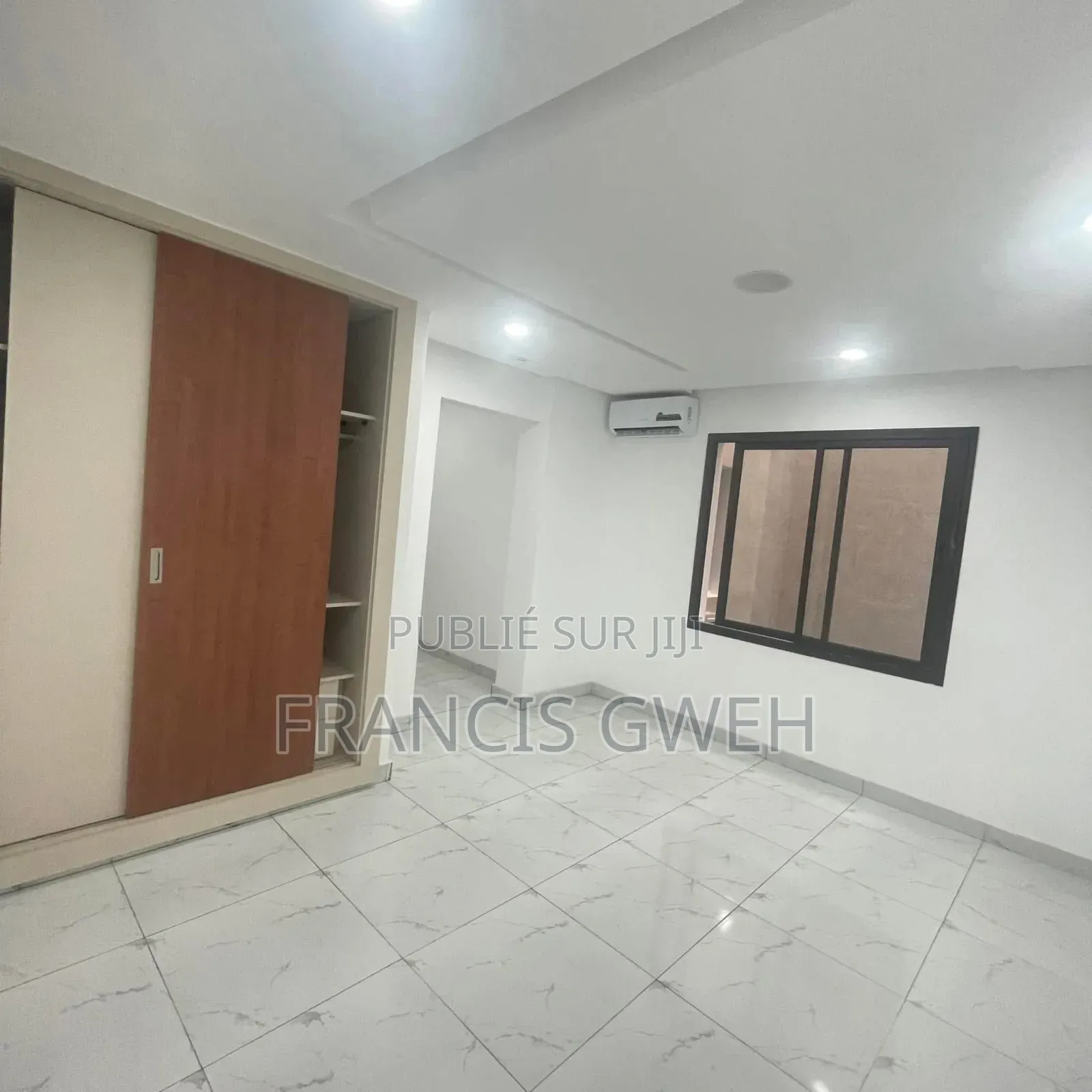 2chbre Appartement dans Francis Gweh, Cocody à Louer