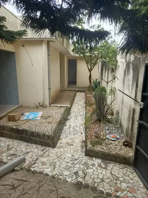 Photo - 3chbre Villa dans Francis Gweh, Cocody à Louer