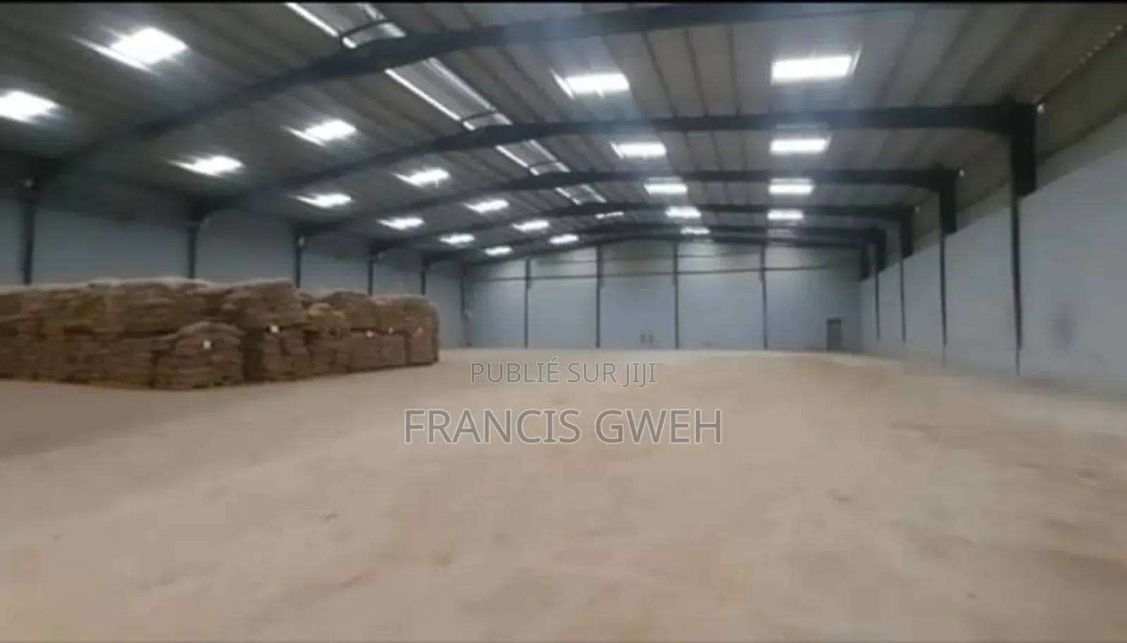 Entrepôt À Louer